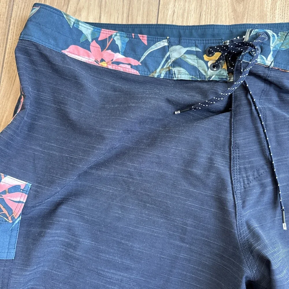 Billabong Recycler 73 Pro Men’s Floral Board Shorts Size 40 Floral Beach Outdoor